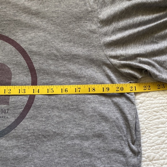 🏌️‍♂️TRAVIS MATHEW Unisex Workout / Golf Shirt 🏃Large - Picture 5 of 6